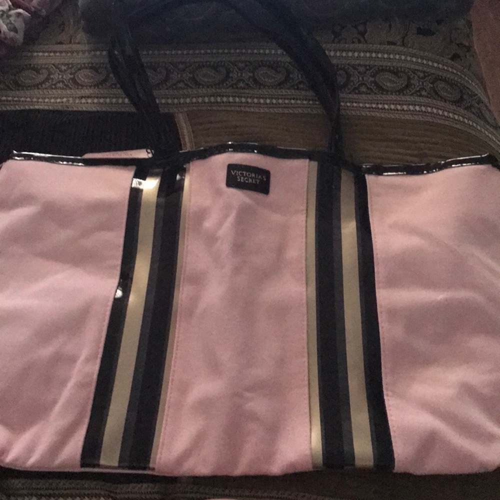 Brand new victory secret carry all